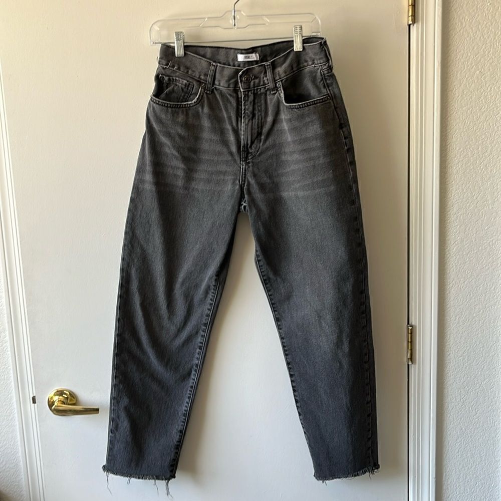 Forever 21 Jeans size 27 GUC Faded black